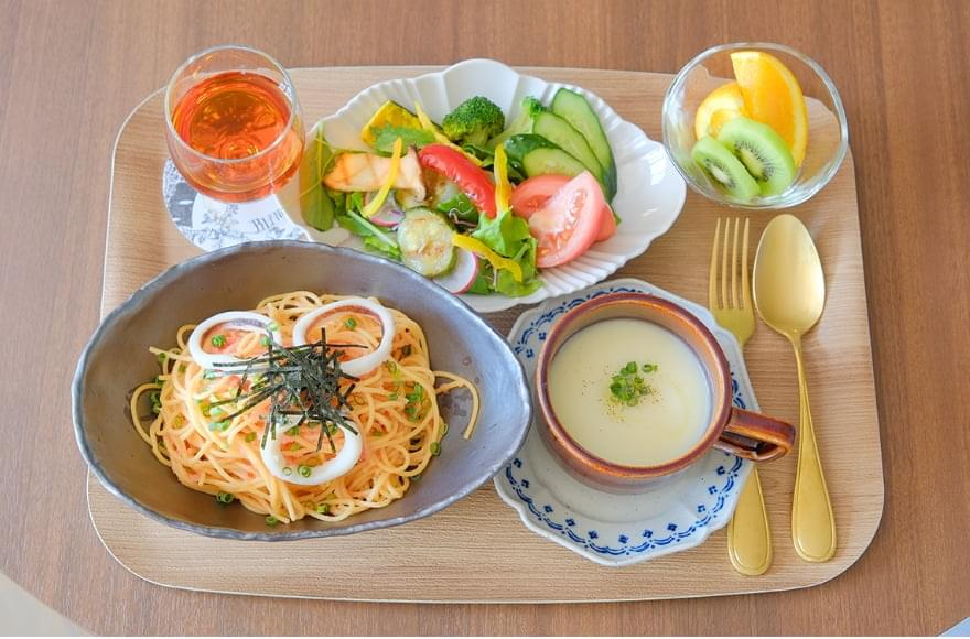 朝・昼・夕食／15時のスイーツ