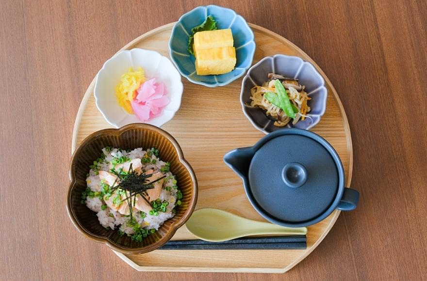 朝・昼・夕食／15時のスイーツ